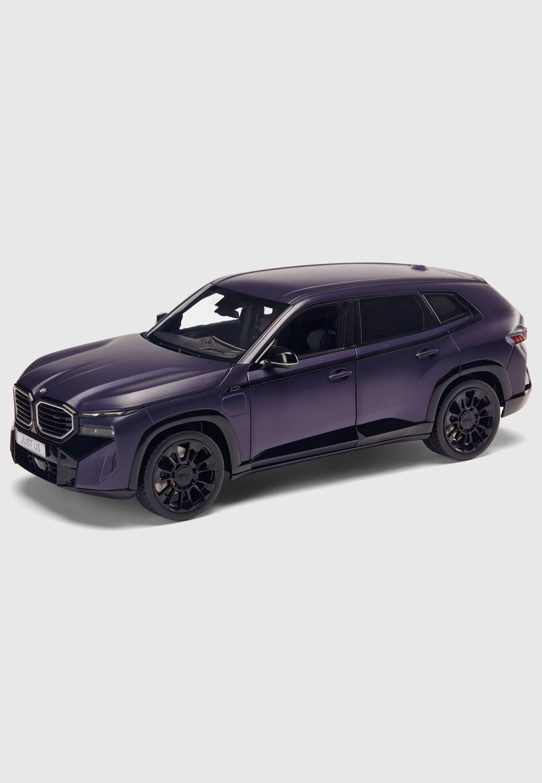 Discount BMW Lifestyle BMW XM by KITH 1:18 Miniatur grey violet